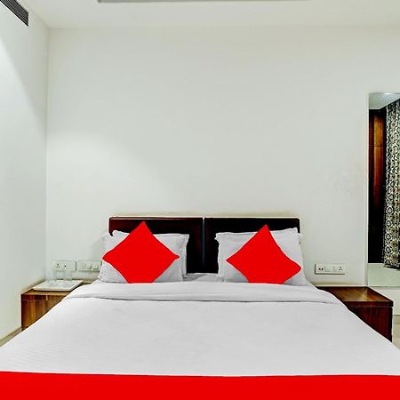 Hotel O Rishta And Jahan Banquet And Rooms Bhatha Exterior photo