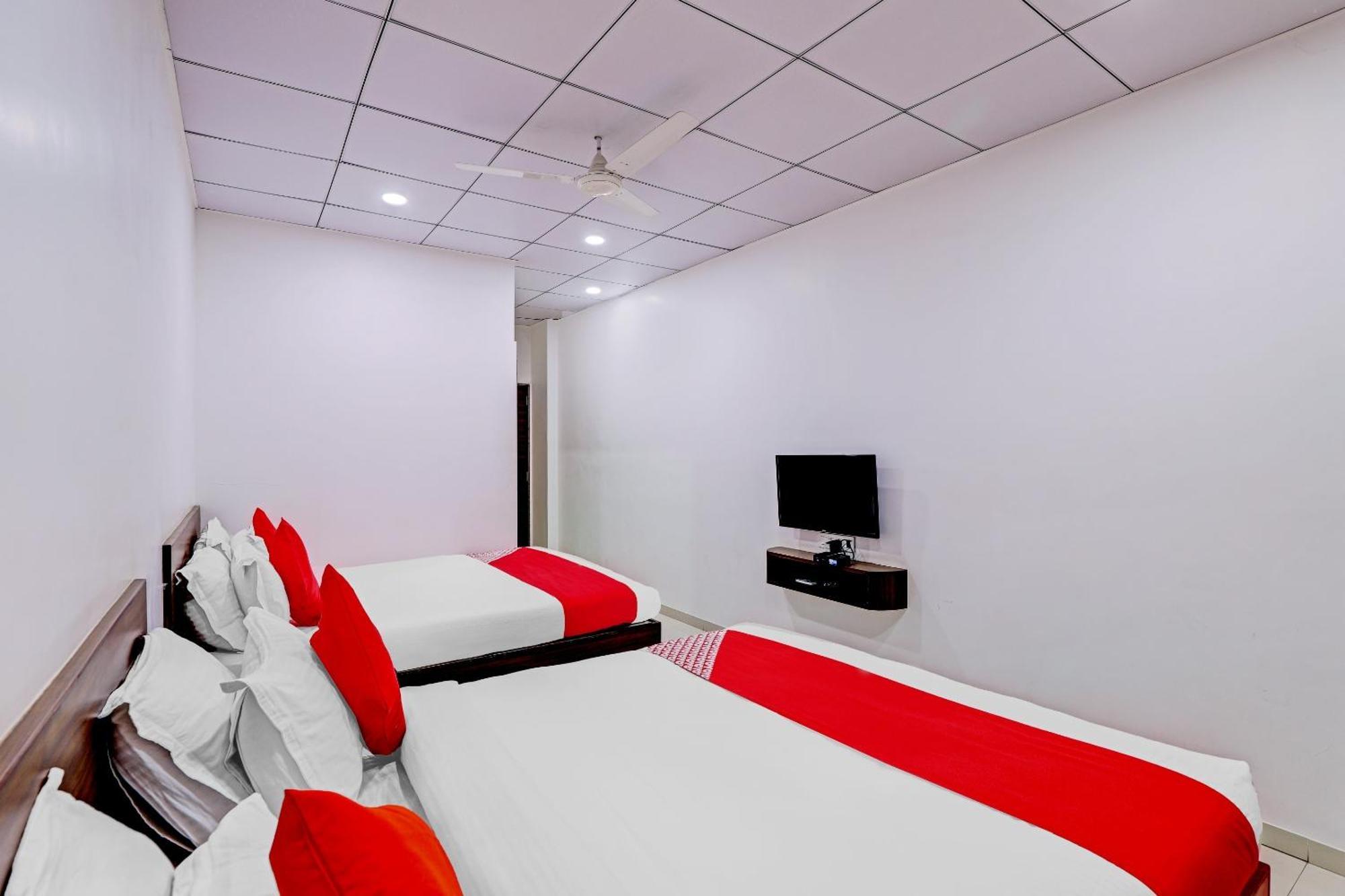 Hotel O Rishta And Jahan Banquet And Rooms Bhatha Exterior photo